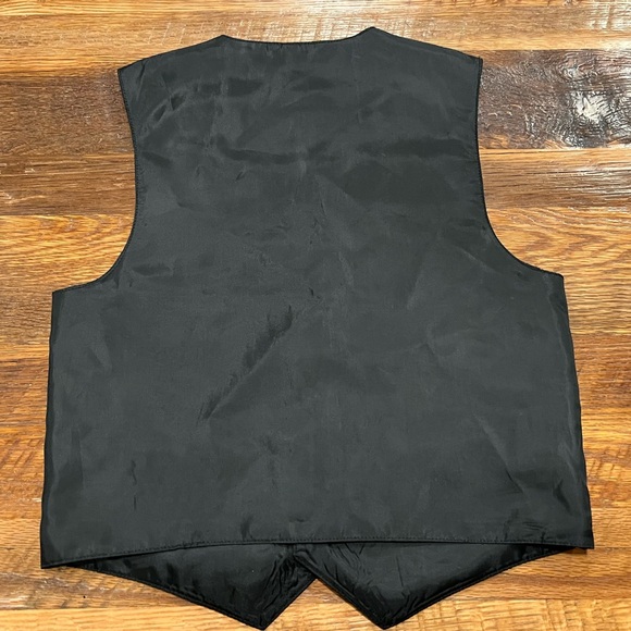 Boys 4 Button Suit Vest, Size 5 - Picture 6 of 8